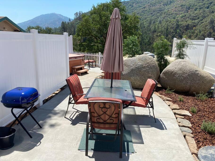 Eagle Nest River Views Hot Tub Games Sleeps 6 Оане Екстериор снимка